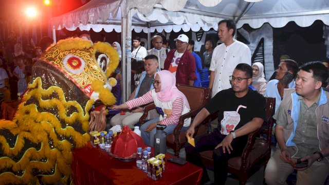 Seto-Rezki Tunjukkan Keberpihakan ke Warga, Habis Daftar Langsung Temu Konstituen di Wajo