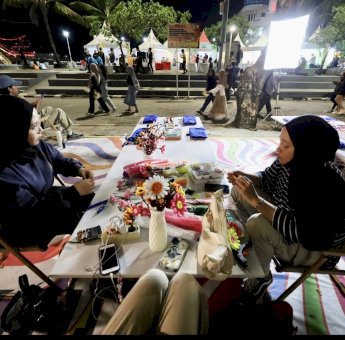 F8 Makassar Beri Ruang Creativepreneur Milenial Pamerkan Koleksi Kerajinan Tangan