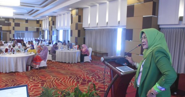 Jalankan Fungsi Pengawasan, Apiaty Amin Syam Sosialisasi Perda Pelindungan dan Pengelolaan Lingkungan Hidup