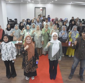 Budi Hastuti Hadap Warga Makassar Jaga dan Pelihar Budaya