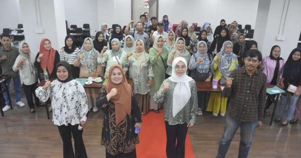 Budi Hastuti Hadap Warga Makassar Jaga dan Pelihar Budaya