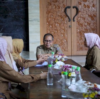 Didorong Jadi Verietas Unggul, Danny Pomanto Apresiasi Budidaya Alpukat Milik Fadly Padi