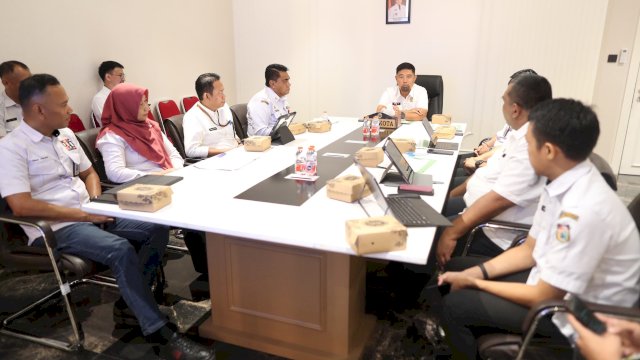 Rakor Bersama TAPD Pemkot Makassar, Pjs Wali Kota Tekankan Optimalisasi Serapan Anggaran dan Gaji-TPP ASN