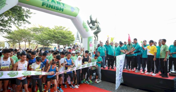Pjs Wali Kota Makassar Lepas Peserta GAS Run di Pekan Keselamatan Jalan 2024