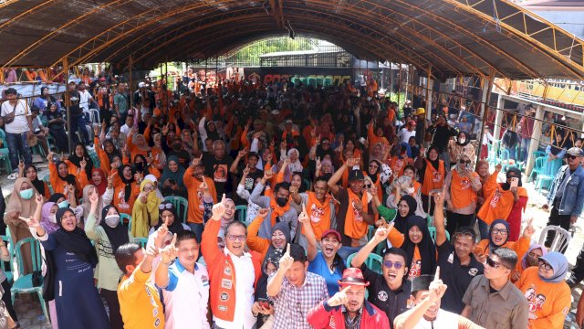 Ribuan Masyarakat Wajo Sambut Cagub Sulsel Danny Pomanto: DIA Komitmen Kembangkan Kabupaten Wajo