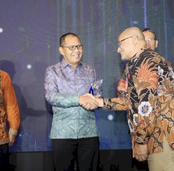 Wali Kota Makassar Danny Pomanto Raih Penghargaan Apresiasi Tokoh 2024 oleh Tempo Media