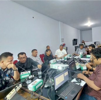 Kepala Balitbangda Makassar Pimpin Sidang TPM, Harap Hasil Penelitian Bermanfaat untuk Warga