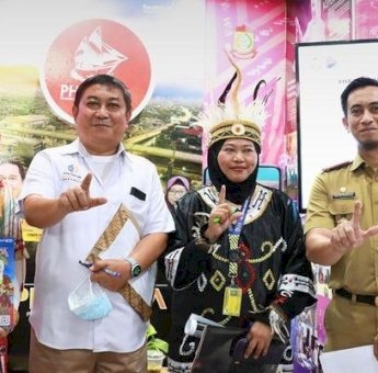 Dua Pejabat Dinas PM-PTSP Perkenalkan Inovasi PHINISITA dan DIKOPI dalam Implementasi Aksi Perubahan PKA