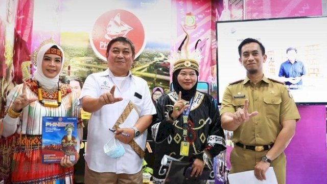 Dua Pejabat Dinas PM-PTSP Perkenalkan Inovasi PHINISITA dan DIKOPI dalam Implementasi Aksi Perubahan PKA