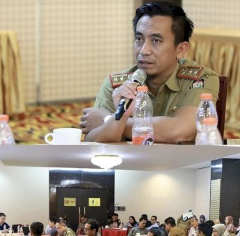 Kepala Dinas PM-PTSP Makassar Helmy Budiman Ikuti Rakor Percepatan PSEL
