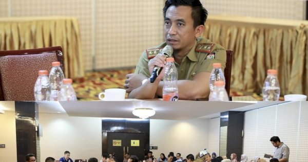 Kepala Dinas PM-PTSP Makassar Helmy Budiman Ikuti Rakor Percepatan PSEL
