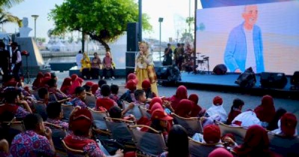 Dongkel Dinas Perpustakaan Hibur Ratusan Siswa SDN Garuda di F8 Makassar