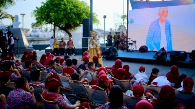 Dongkel Dinas Perpustakaan Hibur Ratusan Siswa SDN Garuda di F8 Makassar