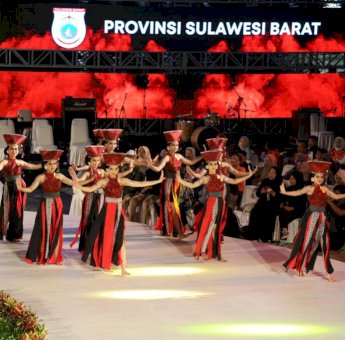 Sulbar Persembahkan Tari Ma’bundu di Penutupan Festival F8 Makassar