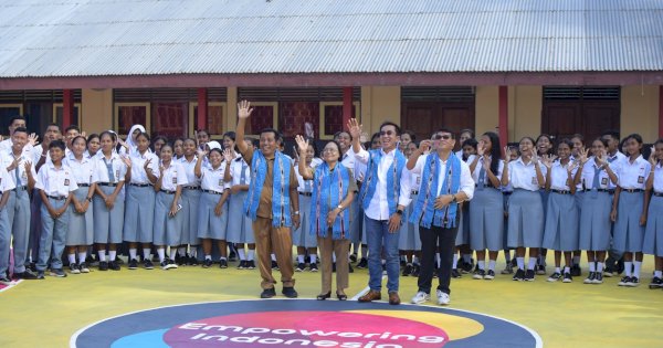 Karyawan IOH Dirikan Bangunan ECO untuk Sekolah di Ambon