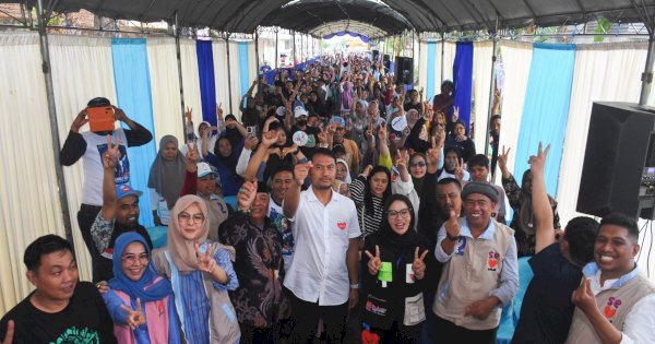 Seto-Rezki Temu Warga Jalan Andi Tadde, Ajak Warga ke TPS