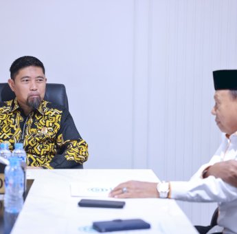 Audiensi dengan DMI, Pjs Wali Kota Makassar Harap Masjid Bebas Biaya Parkir