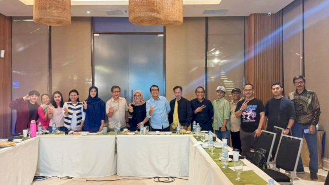 Perkuat Visi-Misi, Seto-Rezki Didukung Rocky Gerung Hadirkan Solusi Nyata untuk Makassar