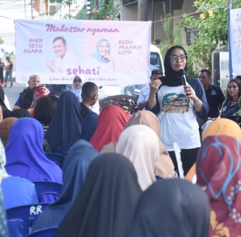 Warga Labuang Baji Sambut Hangat Rezki Mulfiati Lutfi: Mereka Keluarga Besar Saya