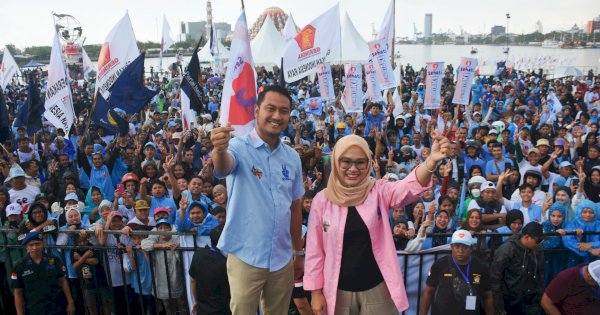 Kampanye Akbar, Dukungan Warga Makassar untuk Seto-Rezki Menggema di Tengah Guyuran Hujan