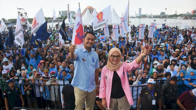 Kampanye Akbar, Dukungan Warga Makassar untuk Seto-Rezki Menggema di Tengah Guyuran Hujan
