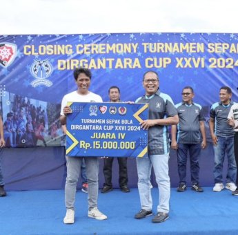 Danny Pomanto Nonton Babak Final Dirgantara Cup XXVI