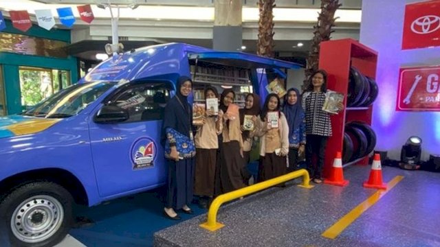Mobil Perpustakaan Keliling Ramaikan Smart Upgrade Festival Kalla Totoya
