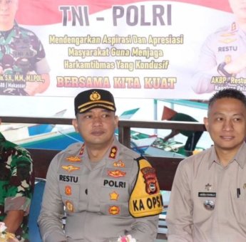 Camat Ujung Tanah Dampingi Kapolres Pelabuhan dalam Program ‘Jumat Curhat’
