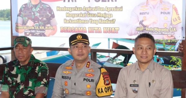 Camat Ujung Tanah Dampingi Kapolres Pelabuhan dalam Program ‘Jumat Curhat’