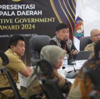 Pjs Wali Kota Makassar Perkenalkan Inovasi Dottoro&rsquo;ta dan Inovasi Kelas Berbintang di Penilaian IGA 2024