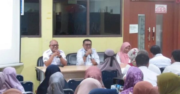 Plt Kadis DPPKB Makassar Pimpin Evaluasi Program Bangga Kencana