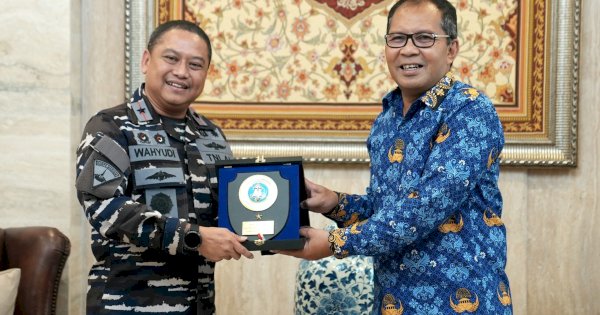 Danny Pomanto Sambut Hangat Kunjungan Danlantamal VI Makassar yang Baru