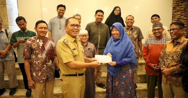 Pemkot Makassar Berangkatkan Ibadah Umroh 20 Pengurus Masjid