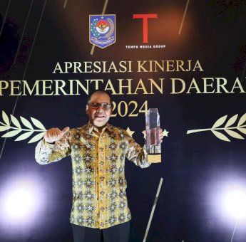 Kemendagri-Tempo Ganjar Wali Kota Makassar Danny Pomanto Penghargaan, Pemerintahan Daerah Kategori Kinerja Total