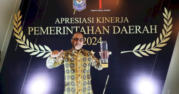 Kemendagri-Tempo Ganjar Wali Kota Makassar Danny Pomanto Penghargaan, Pemerintahan Daerah Kategori Kinerja Total
