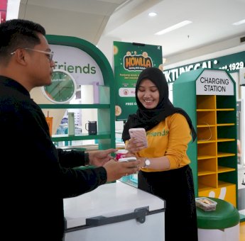 HOWLLA! Merchant FnB Bagi-bagi Produk Gratis di Booth Kallafriends MaRI