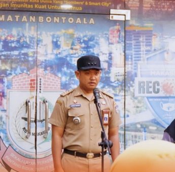 Apel Pagi, Camat Bontoala Tekankan Semangat Kerja dan Kedisiplinan