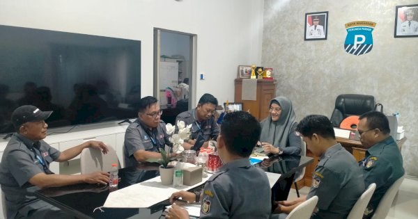 Perumda Parkir Makassar Bakal Coret Jukir yang Tak Ambil Rompi dan Id Card