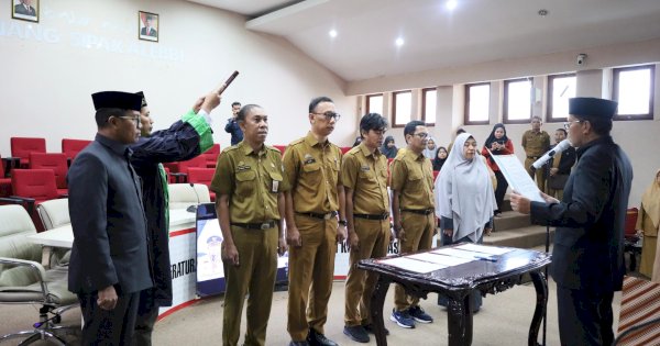 Danny Pomanto Lantik 4 Penjabat Fungsional Perizinan, Ingatkan Fokus Pekerjaan Jaga Integritas