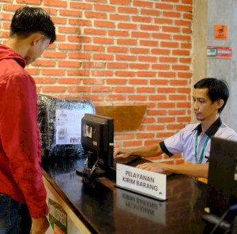 Kirim Paket Tanpa Khawatir Selama Ramadan bersama Cahaya Bone