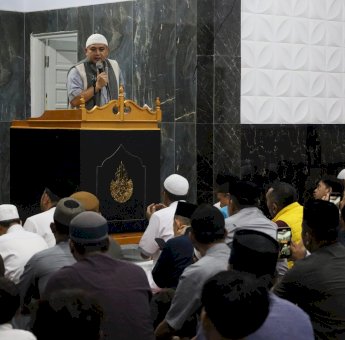 Safari Ramadan, Munafri Arifuddin Salat Subuh di Masjid Nurul Ahmad Maccini Sombala
