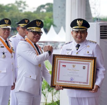 Kota Makassar Raih PPD Kategori Kinerja Tinggi di Puncak Hari OTDA XXIX