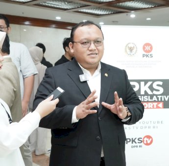 Kholid Soroti Ekonomi Global, Minta Kebijakan Impor Lebih Selektif
