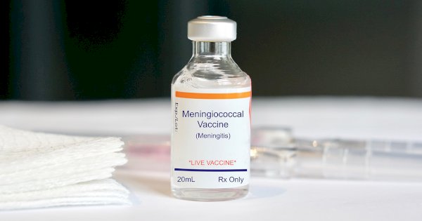 Dinkes Sulsel Distribusika  7.213 Vial Vaksin Meningitis untuk Jemaah Haji