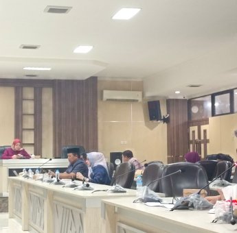 Pajak dan Parkir Cafe Jadi Bahasan Panas di RDP Komisi B DPRD Makassar&nbsp;