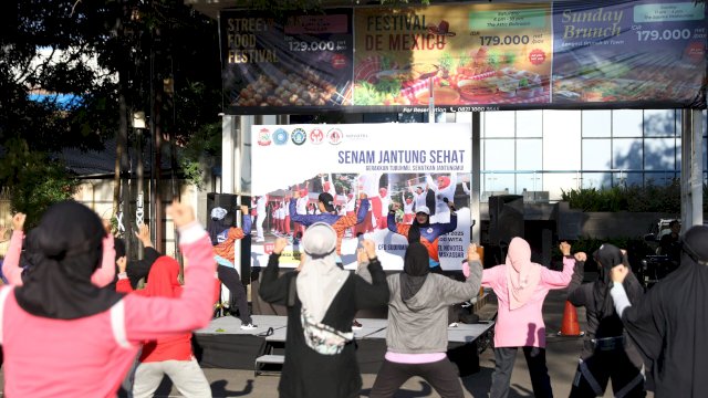 Melinda Aksa Ajak Ibu-Ibu Makassar Jaga Jantung Lewat Senam Sehat di CFD