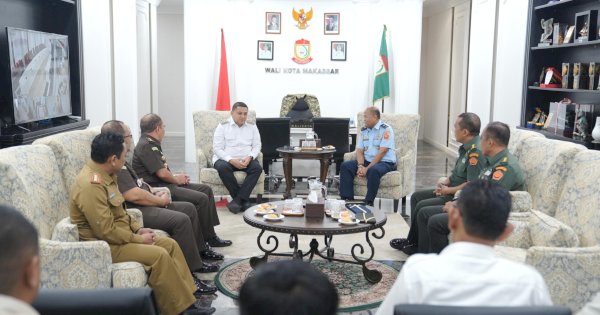 Wali Kota Makassar Terima audience Kaotmilti IV dan Aspidmil Sulsel