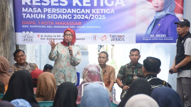 Hj Rezki Gelar Reses Masa Persidangan Ketiga, Dominan Warga Keluhkan Soal PKH