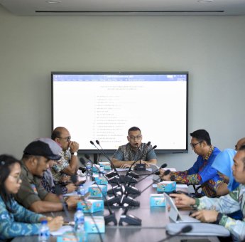 Pemkot Makassar Tegas Tertibkan Kabel FO Ilegal, Targetkan Ducting Sharing Mulai 2026