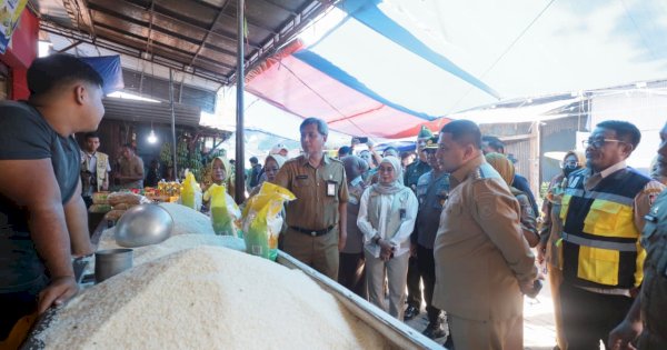 Sidak Pasar Pa’baeng-baeng, Wali Kota Munafri Pastikan Harga Pangan Stabil